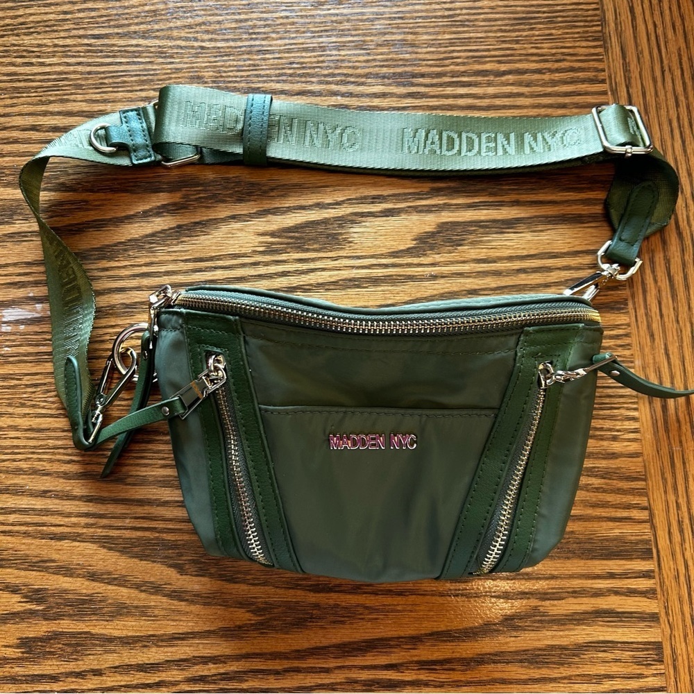 Madden NYC Olive Green Crossbody Bag Goldtone Hardware - Picture 2 of 10